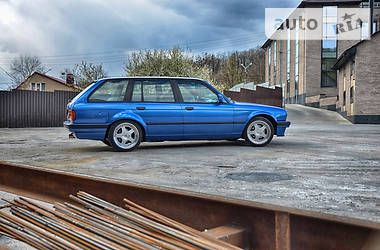 Універсал BMW 3 Series 1990 в Обухові