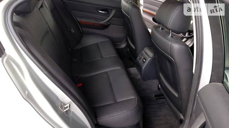 Седан BMW 3 Series 2011 в Одессе
