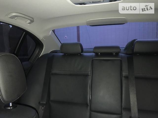 Седан BMW 3 Series 2011 в Одессе