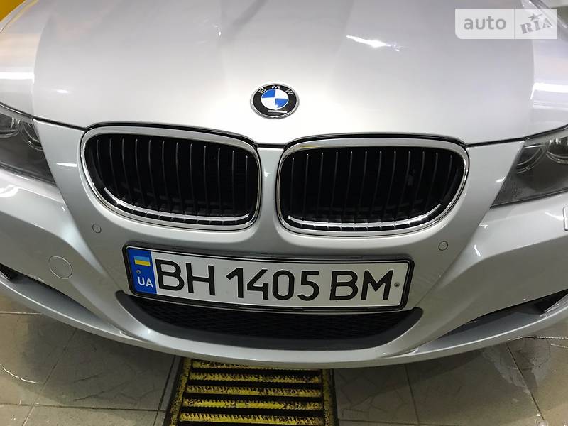 Седан BMW 3 Series 2011 в Одессе
