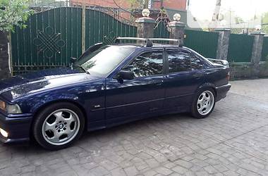 Седан BMW 3 Series 1995 в Києві