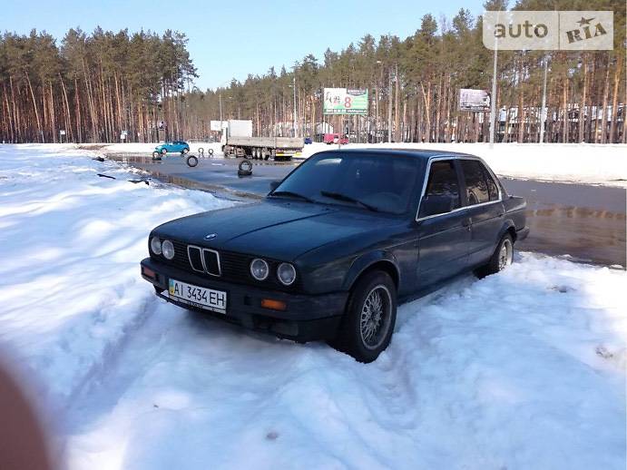 Седан BMW 3 Series 1987 в Василькове