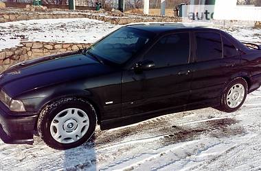 Седан BMW 3 Series 1997 в Харькове