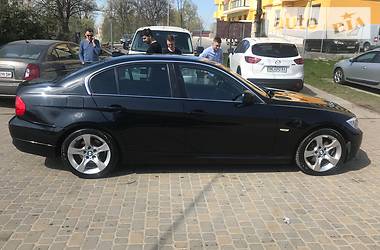 Седан BMW 3 Series 2011 в Львове