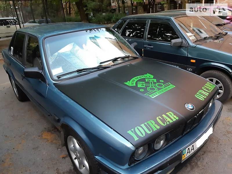 Седан BMW 3 Series 1988 в Києві