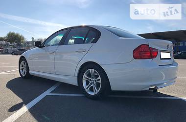 Седан BMW 3 Series 2011 в Киеве