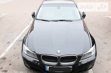 Седан BMW 3 Series 2011 в 