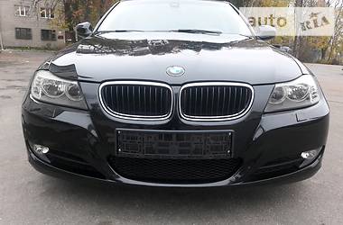 Седан BMW 3 Series 2011 в 