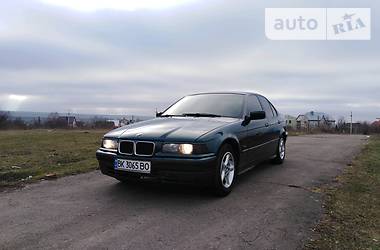 Седан BMW 3 Series 1997 в Рівному