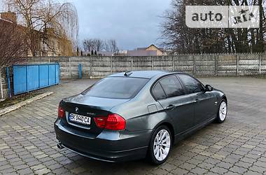 Седан BMW 3 Series 2011 в Ровно