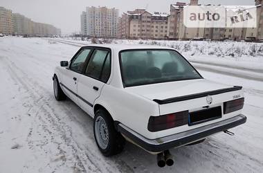 Седан BMW 3 Series 1986 в Києві