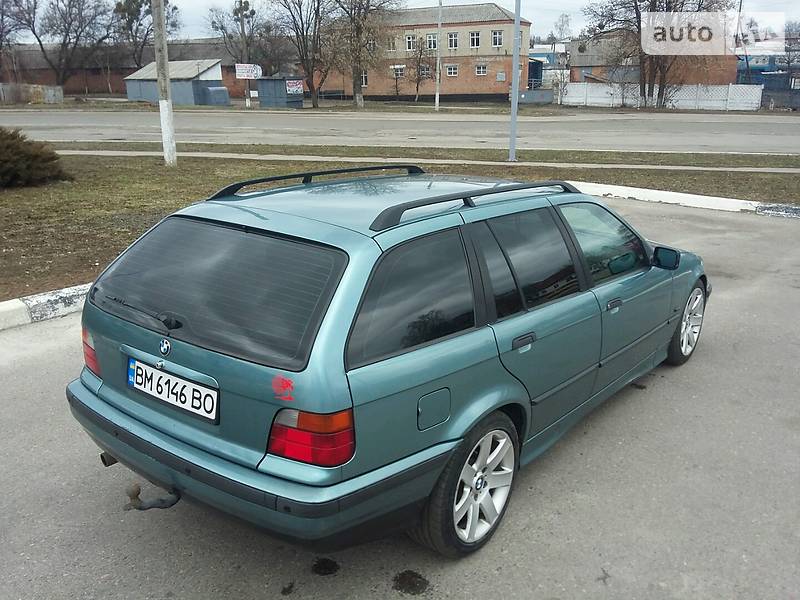 Универсал BMW 3 Series 1997 в Тростянце