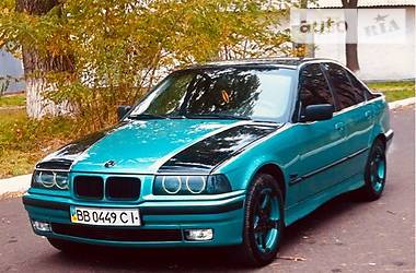 Седан BMW 3 Series 1996 в Довжанську