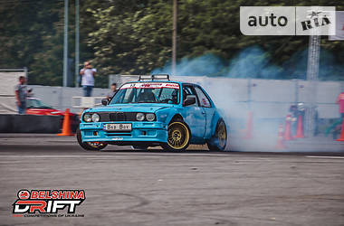Купе BMW 3 Series 1990 в 