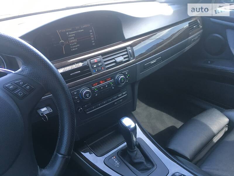 Купе BMW 3 Series 2011 в Києві фото 8 Купе BMW 3 Series 2011 в Києві