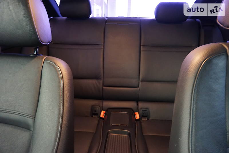 Купе BMW 3 Series 2011 в Києві фото 10 Купе BMW 3 Series 2011 в Києві