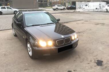 Хэтчбек BMW 3 Series 2001 в Киеве