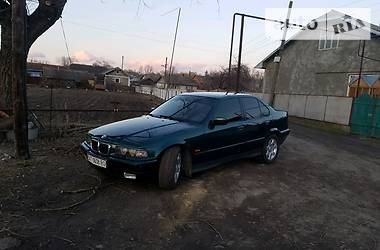 Седан BMW 3 Series 1996 в Черновцах