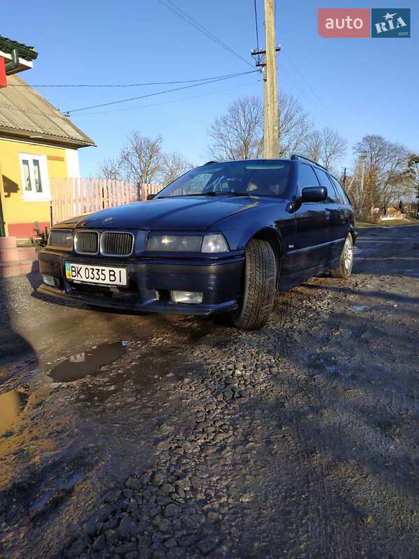 Універсал BMW 3 Series 1998 в Кременці