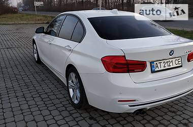 Седан BMW 3 Series 2016 в Івано-Франківську