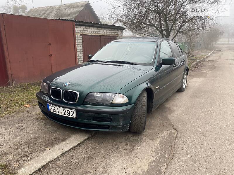 Седан BMW 3 Series 2000 в Вишневому