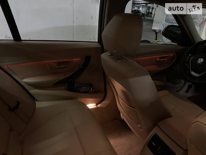 Седан BMW 3 Series 2015 в Одесі
