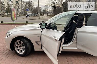 Хетчбек BMW 3 Series 2013 в 