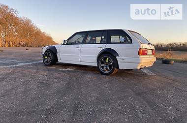 Універсал BMW 3 Series 1989 в 