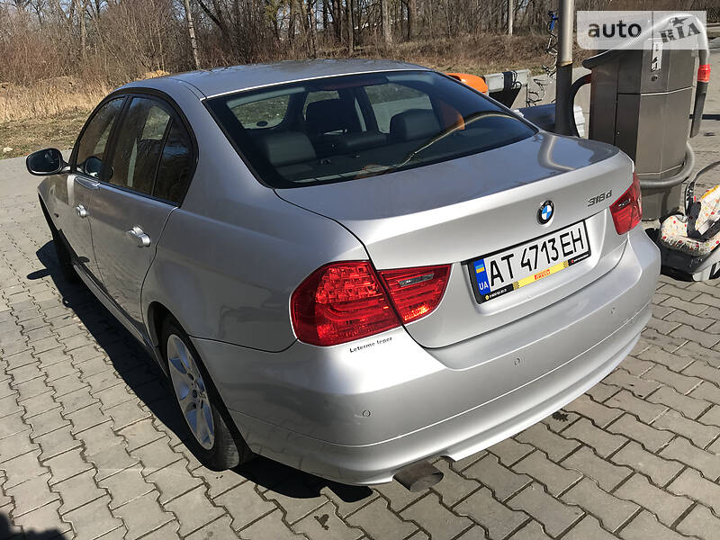 Седан BMW 3 Series 2009 в Івано-Франківську