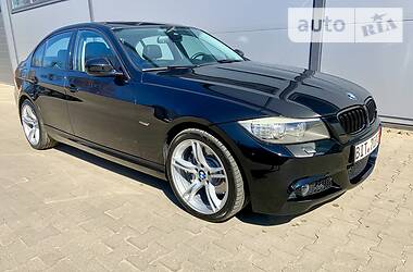 Седан BMW 3 Series 2011 в Умани