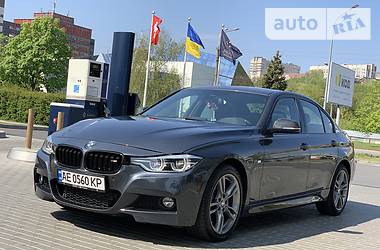 Седан BMW 3 Series 2015 в 