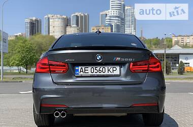 Седан BMW 3 Series 2015 в 