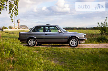 Купе BMW 3 Series 1987 в Житомире