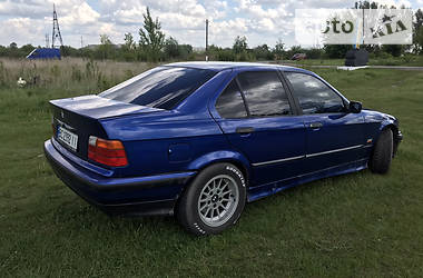 Седан BMW 3 Series 1994 в 