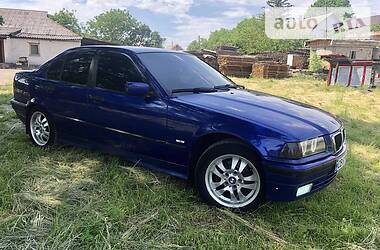 Седан BMW 3 Series 1998 в Чернигове