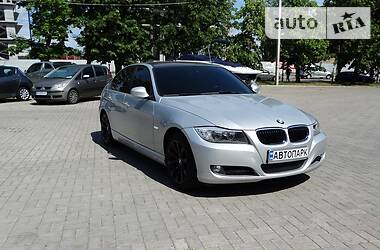 Седан BMW 3 Series 2010 в 