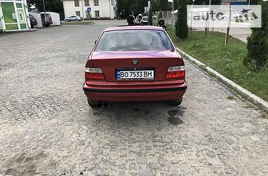 Седан BMW 3 Series 1992 в Чорткове