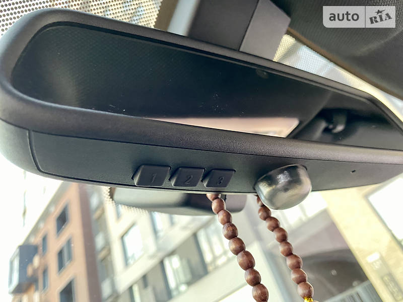 Седан BMW 3 Series 2014 в Києві