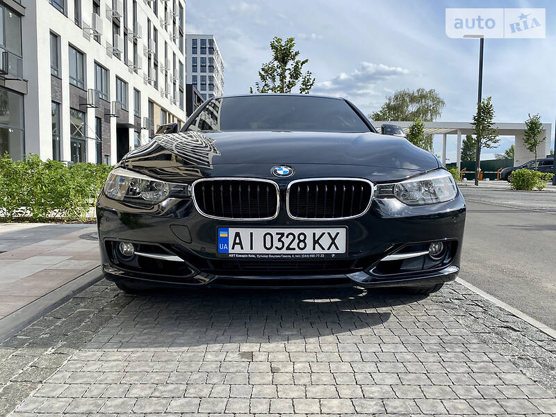 Седан BMW 3 Series 2014 в Києві