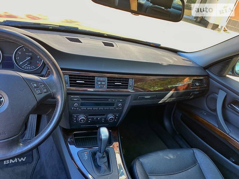 Седан BMW 3 Series 2011 в Києві фото 9 Седан BMW 3 Series 2011 в Києві