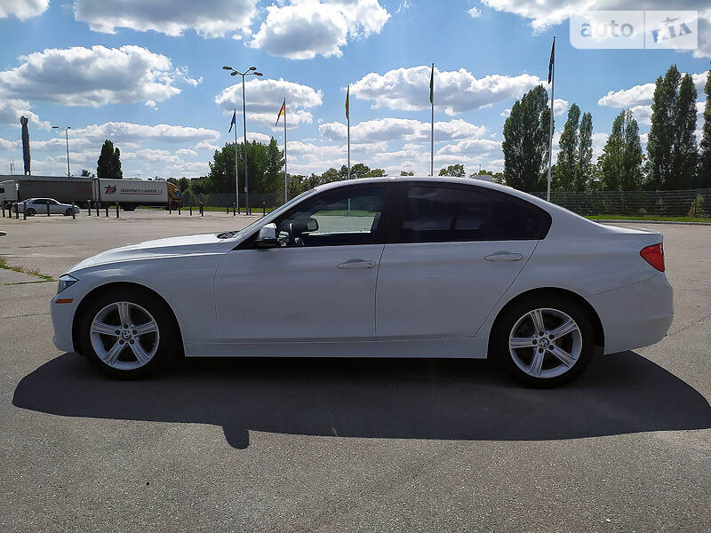 Седан BMW 3 Series 2015 в Харкові