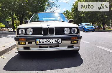 Седан BMW 3 Series 1984 в Николаеве