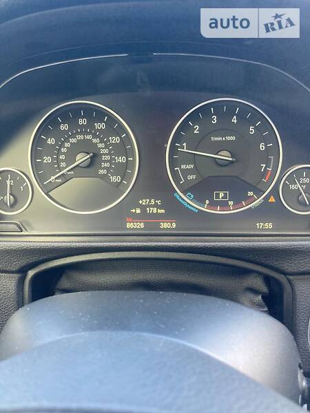 Седан BMW 3 Series 2014 в Львові