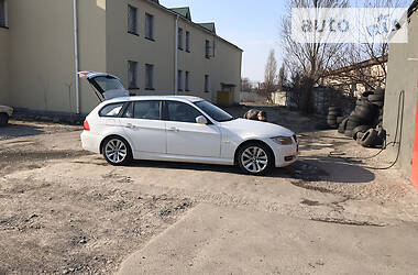 Универсал BMW 3 Series 2010 в Киеве