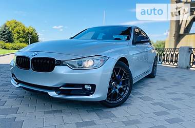 Седан BMW 3 Series 2013 в Днепре