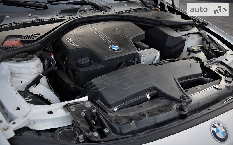 Седан BMW 3 Series 2014 в Киеве