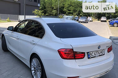 Седан BMW 3 Series 2013 в Львове