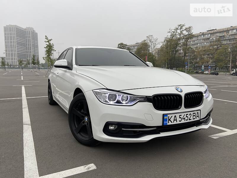 Седан BMW 3 Series 2016 в Киеве