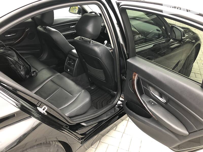 Седан BMW 3 Series 2013 в Житомире