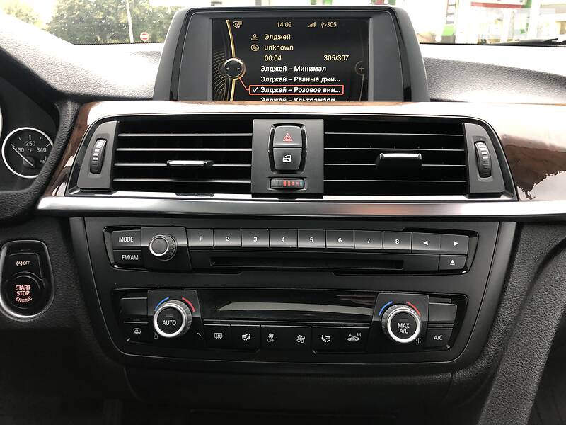 Седан BMW 3 Series 2013 в Житомире